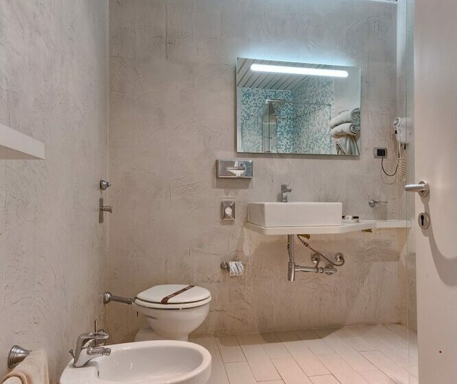 اتاق استاندارد سه نفره, Agape Hotel Aa Hotels