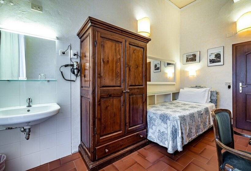 Standard Single Room, Alessandra