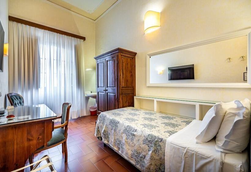 Standard Single Room, Alessandra