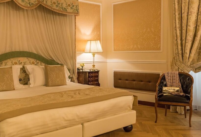 Deluxe Room, Bernini Palace