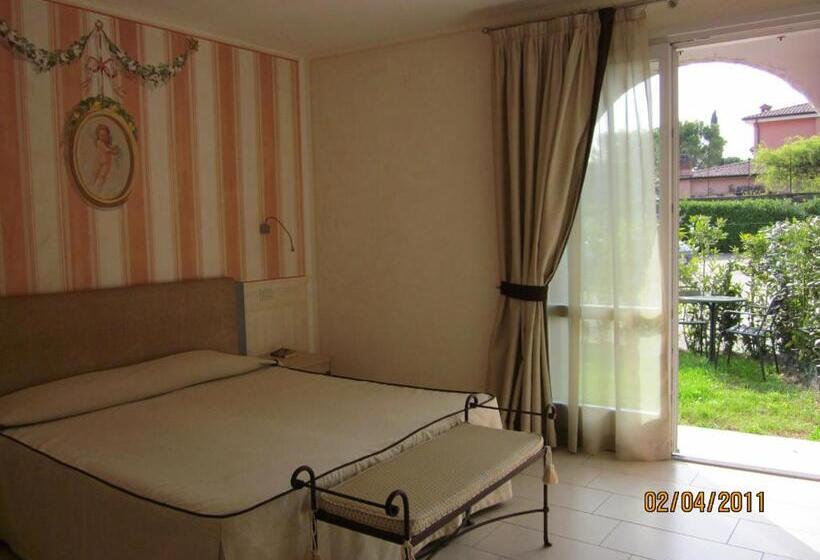 اتاق لوکس, Bogliaco