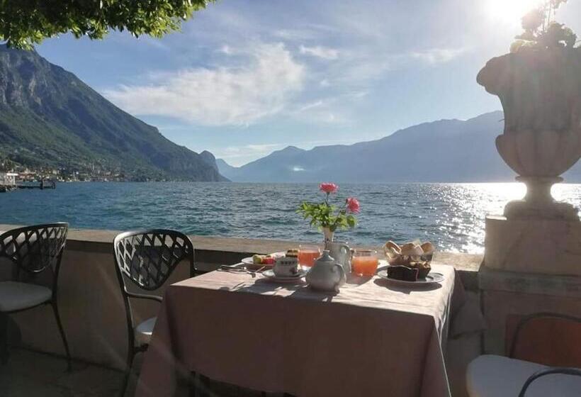 Superior room with lake view, Bogliaco