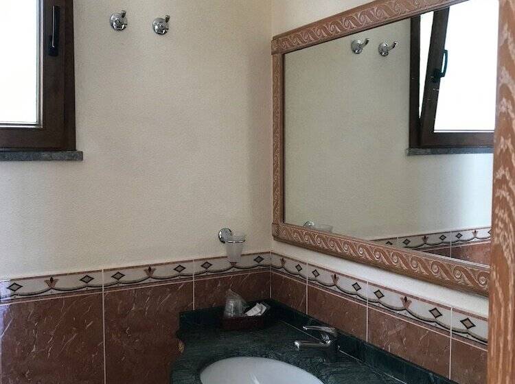 اتاق سوپریور سه تخته, Club Esse Palmasera