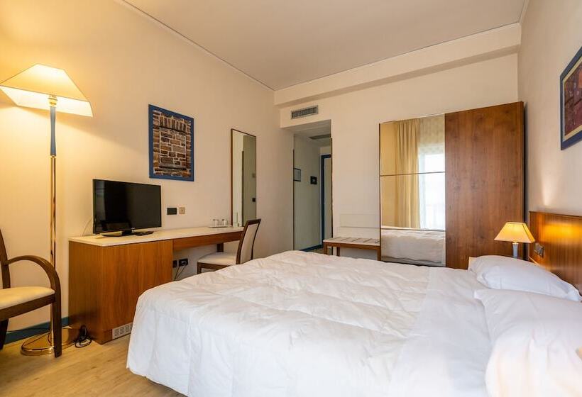اتاق استاندارد, Europa Palace