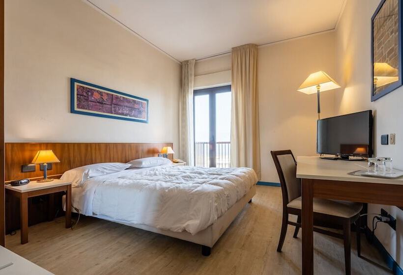 اتاق استاندارد, Europa Palace