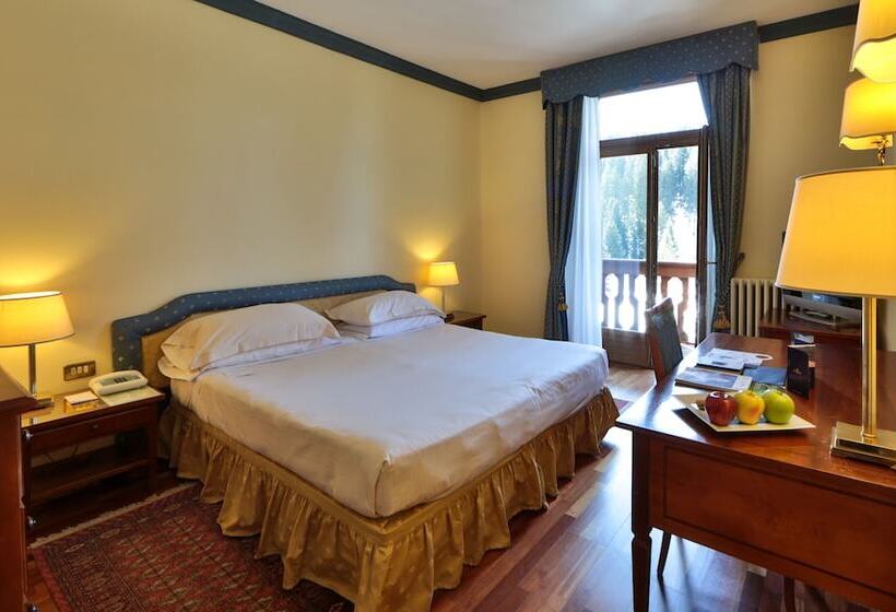 Superior Room, Golf  Campiglio