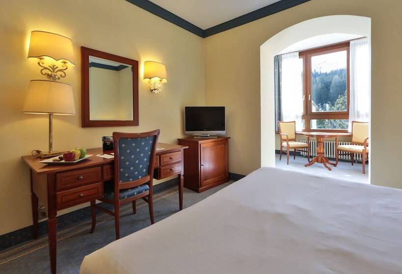 اتاق لوکس, Th Madonna Di Campiglio | Golf