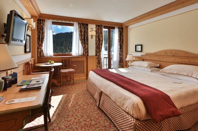 سوییت جونیور, Th Madonna Di Campiglio | Golf