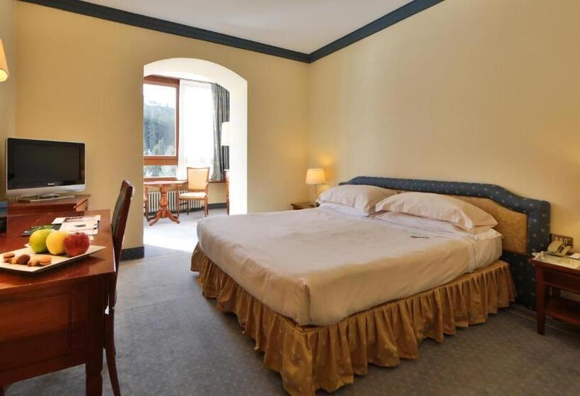 اتاق اجرایی سه نفره, Th Madonna Di Campiglio | Golf