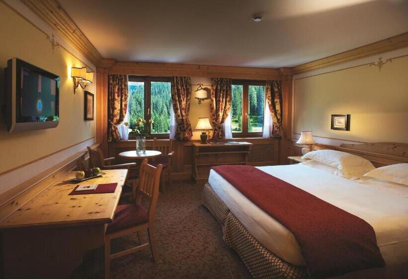 اتاق لوکس, Th Madonna Di Campiglio | Golf