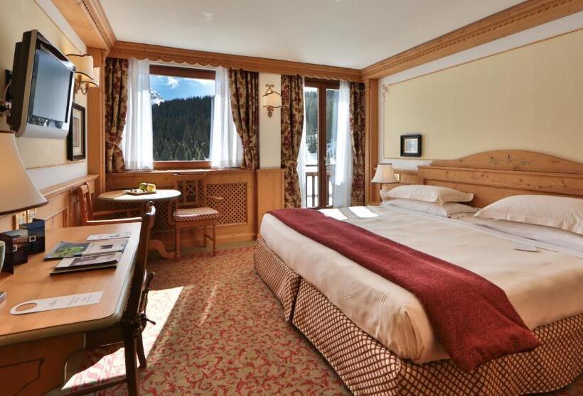 اتاق لوکس, Th Madonna Di Campiglio | Golf