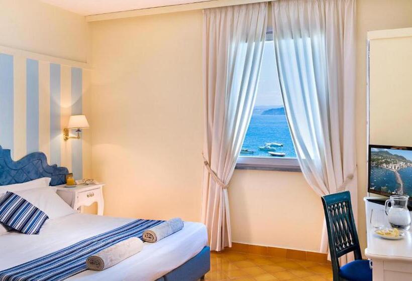 اتاق استاندارد با چشم‌انداز دریا, Mare Blu Terme