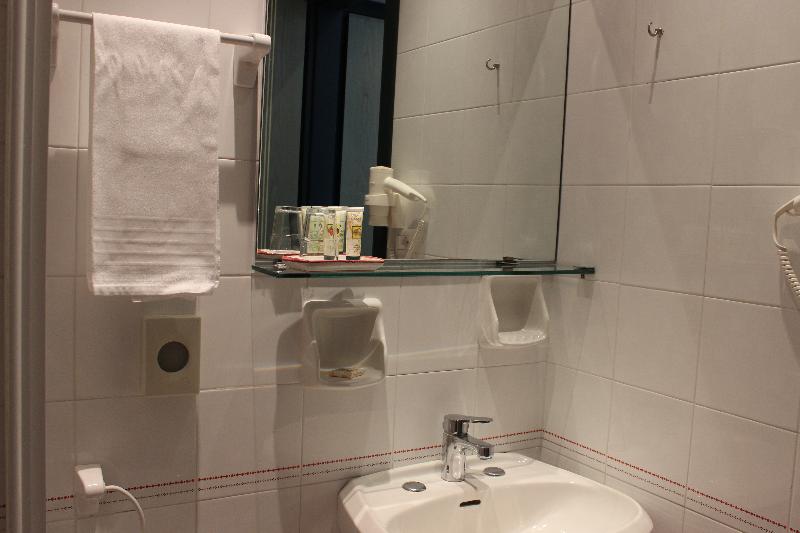 اتاق استاندارد یک نفره, Miramare