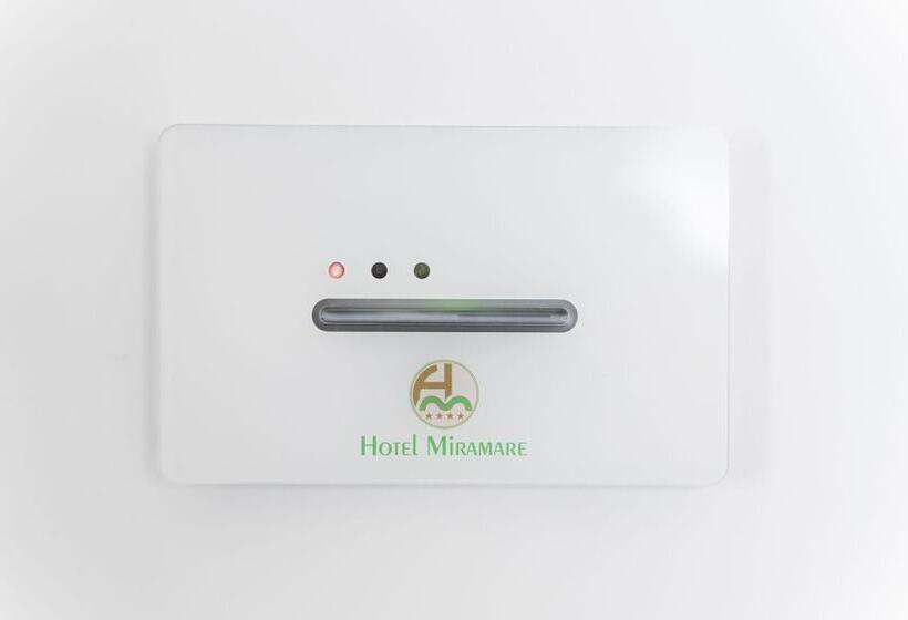 اتاق سوپریور سه تخته, Miramare