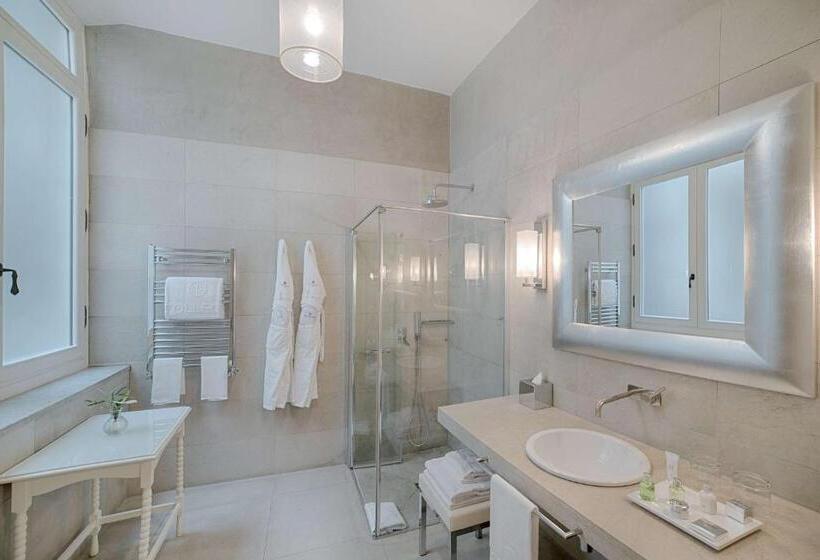 اتاق استاندارد تودرتو, NH Collection Firenze Porta Rossa