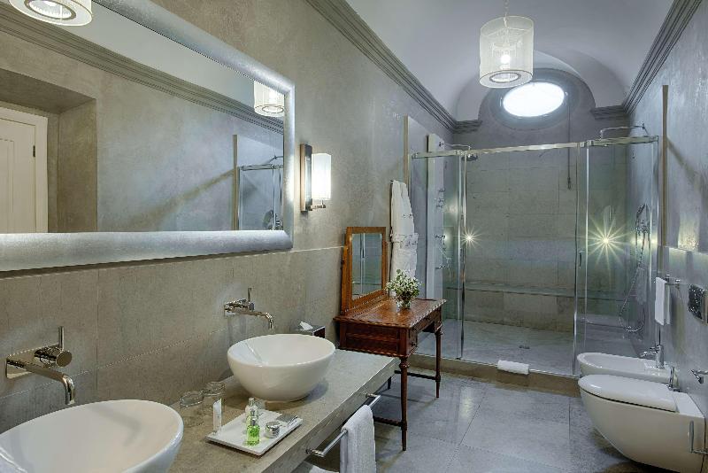 سوییت جونیور, NH Collection Firenze Porta Rossa