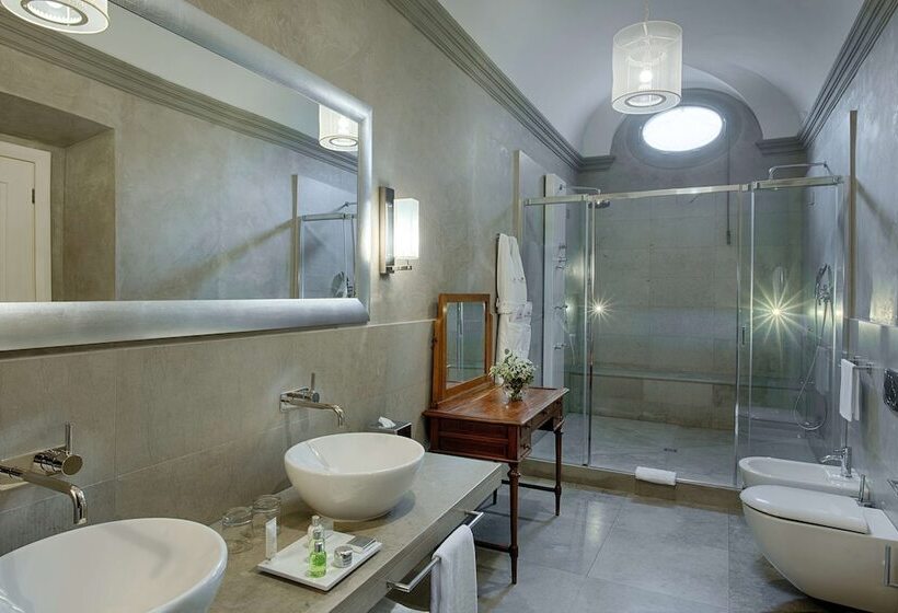سوییت جونیور, NH Collection Firenze Porta Rossa