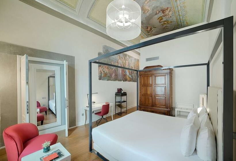 سوییت جونیور, NH Collection Firenze Porta Rossa