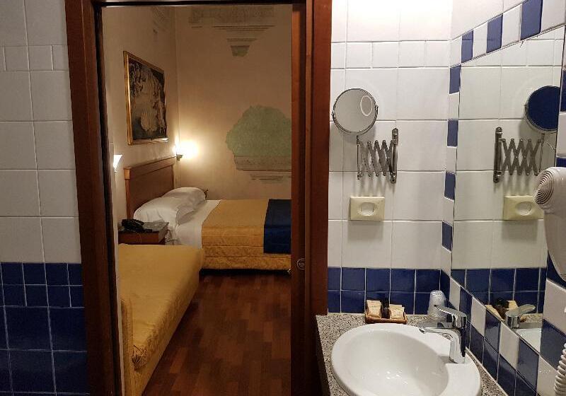 اتاق استاندارد سه نفره, Porta Faenza