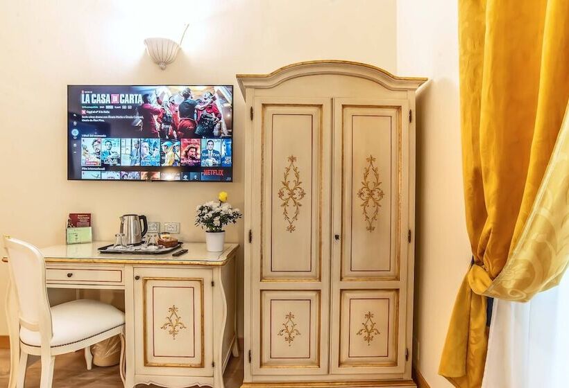 اتاق اکونومی, Porta Faenza