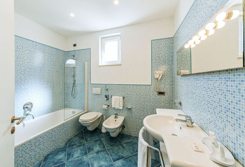 سوییت جونیور, Regina Palace Terme