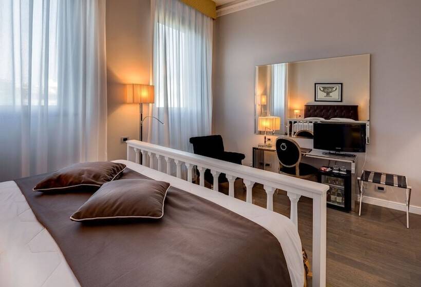 Chambre Classique, Roma