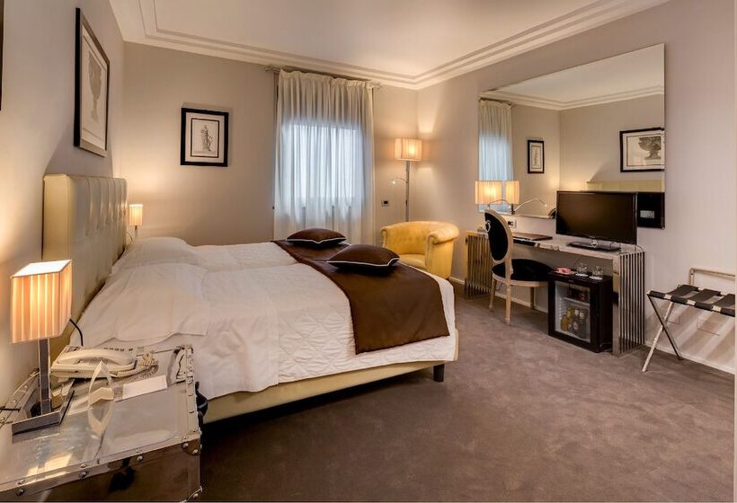 Chambre Classique, Roma