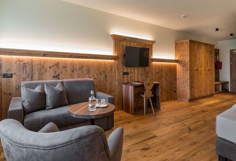 اتاق سوپریور, Romantik Hotel Santer
