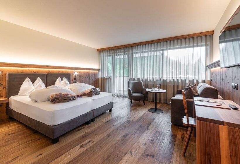 اتاق سوپریور, Romantik Hotel Santer