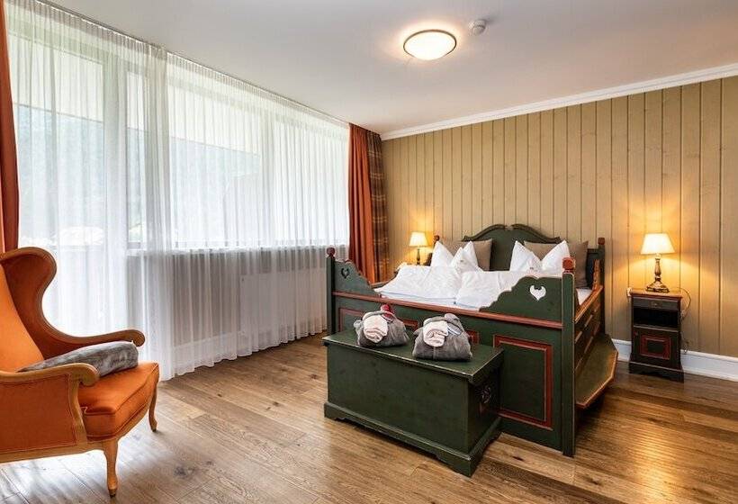 سوییت لوکس, Romantik Hotel Santer