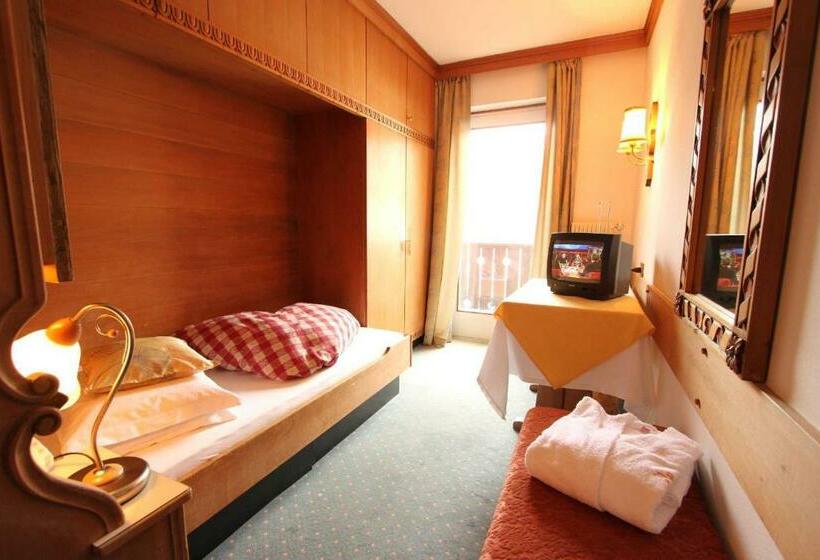 اتاق استاندارد یک تخته با بالکن, Solaia Hotel & Guesthouse