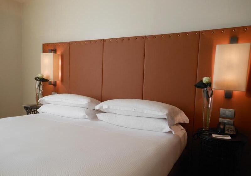 اتاق لوکس, Starhotels Michelangelo Florence