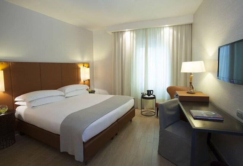 اتاق لوکس, Starhotels Michelangelo Florence