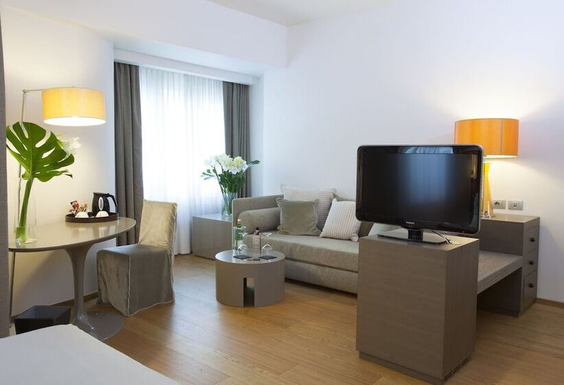 سوییت جونیور, Starhotels Michelangelo Florence