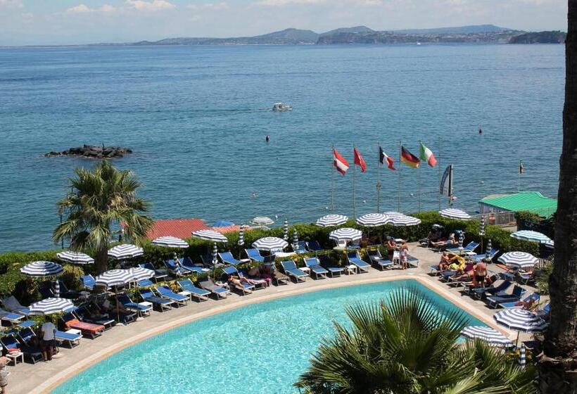 Standard Room Sea View with Balcony, Terme Alexander