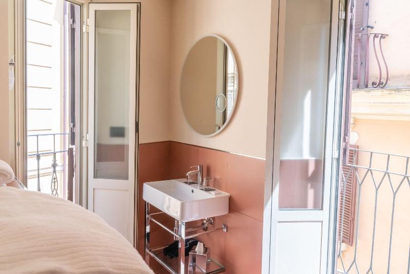 اتاق سوپریور, 9hotel Cesari