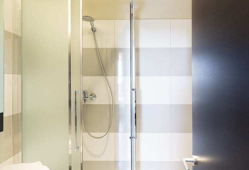 اتاق استاندارد برای معلولان, B&b Hotel Napoli