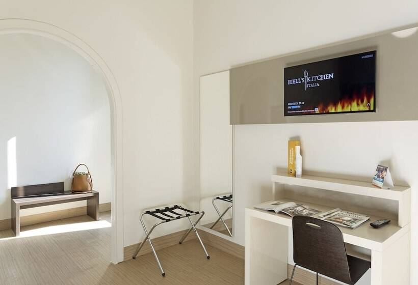 اتاق استاندارد چهار تخته, B&b Hotel Napoli