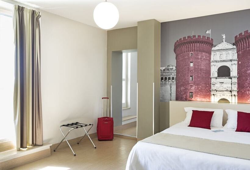 Standard Triple Room with Terrace, B&b Hotel Napoli