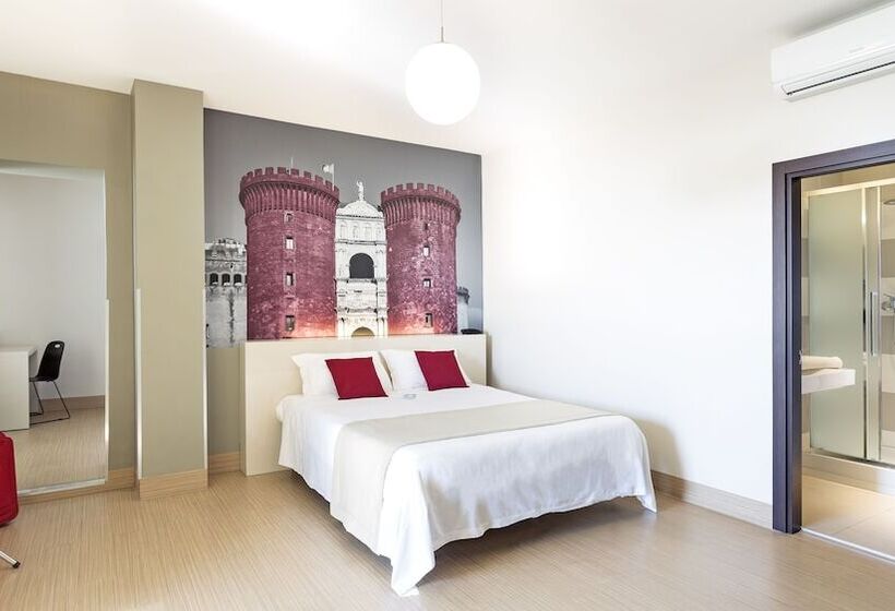 Standard Triple Room with Terrace, B&b Hotel Napoli