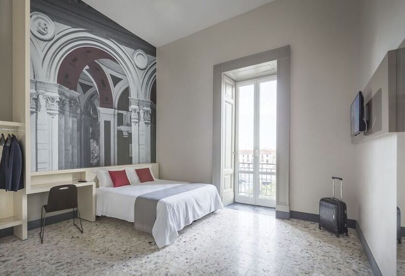 Standard Triple Room with Terrace, B&b Hotel Napoli