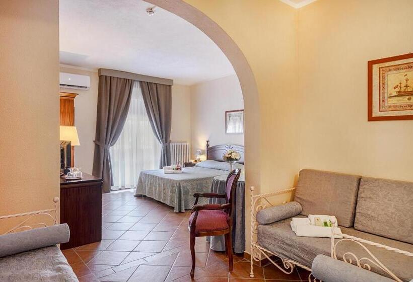 اتاق استاندارد چهار تخته, Colonna Palace Hotel Mediterraneo
