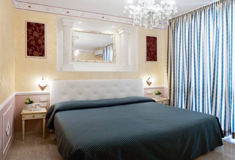 اتاق استاندارد, Nouvel Hotel Des Bains