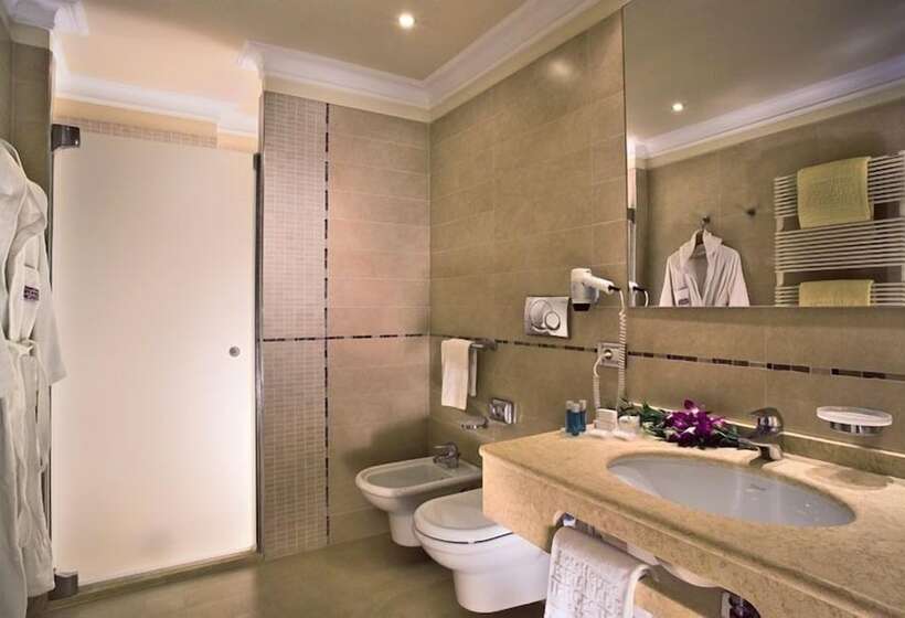 سوییت جونیور, Esplanade Tergesteo  Luxury Retreat