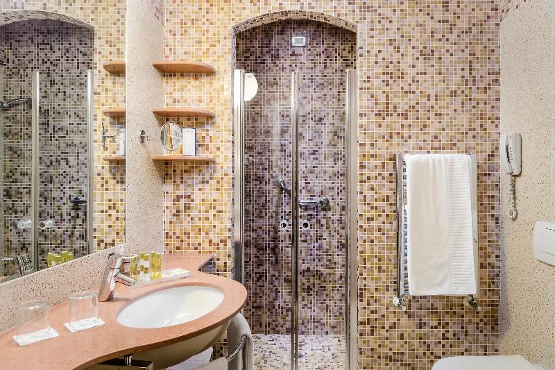 سوییت جونیور, Eurostars Centrale Palace