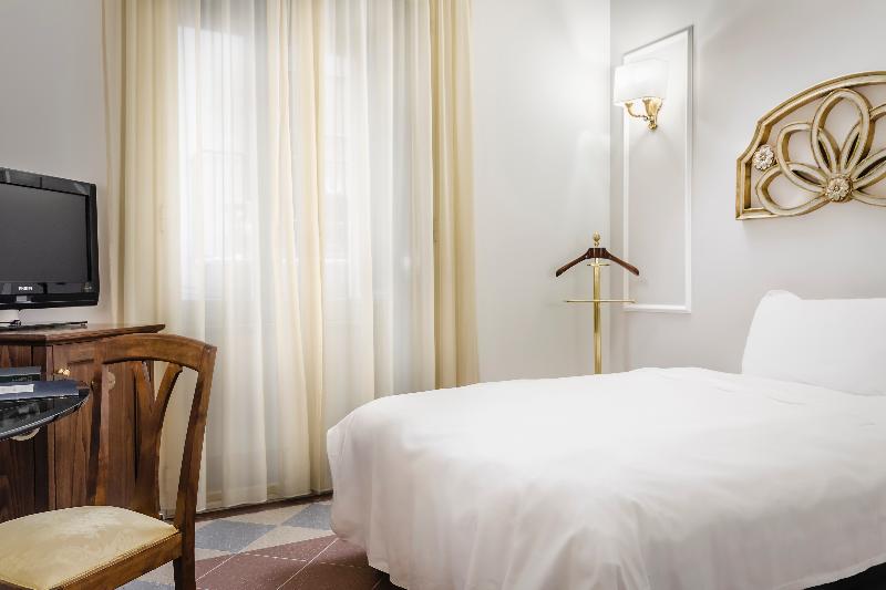 اتاق استاندارد یک نفره, Eurostars Centrale Palace