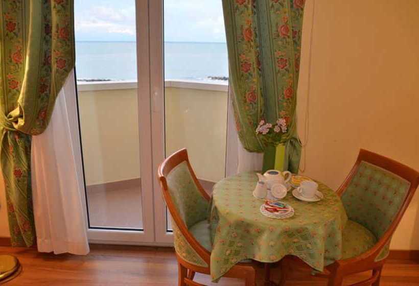 标准间, Grand Hotel Montesilvano