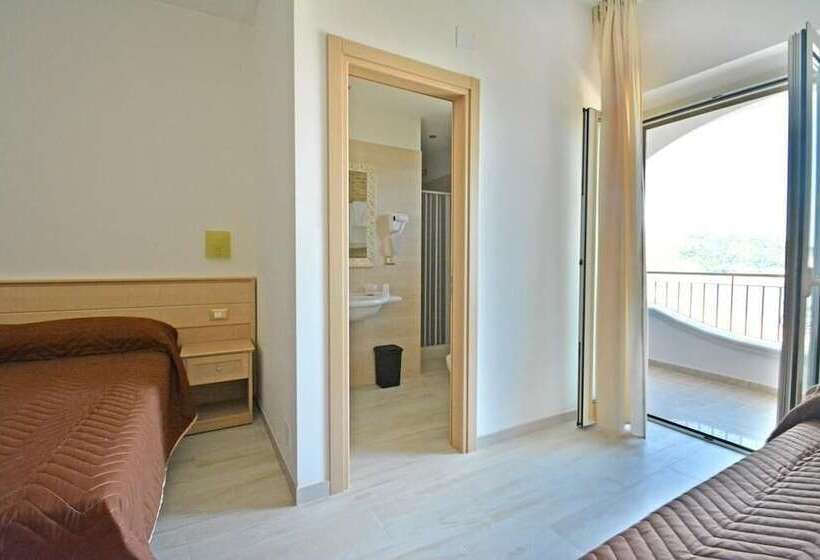 Chambre Triple Standard Vue Mer, Incanto