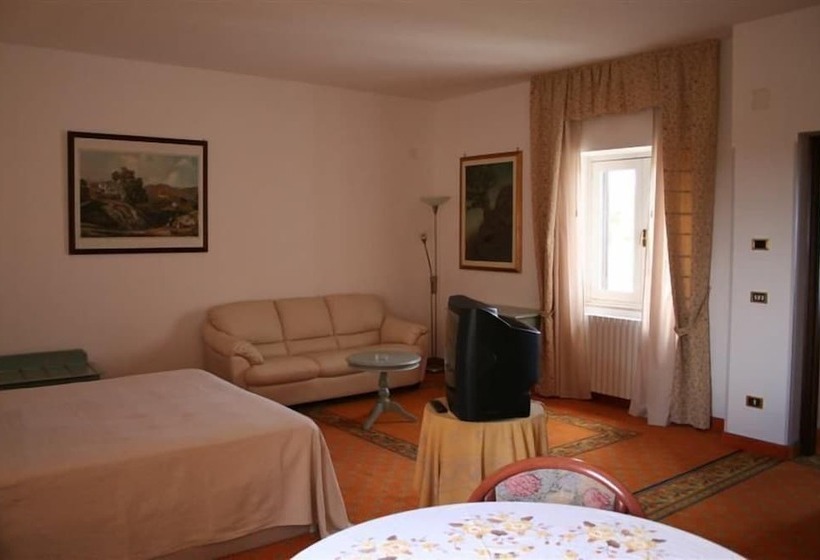 Standard Quadruple Room Sea View, Incanto