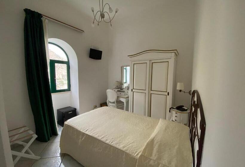 اتاق استاندارد یک نفره, La Perla
